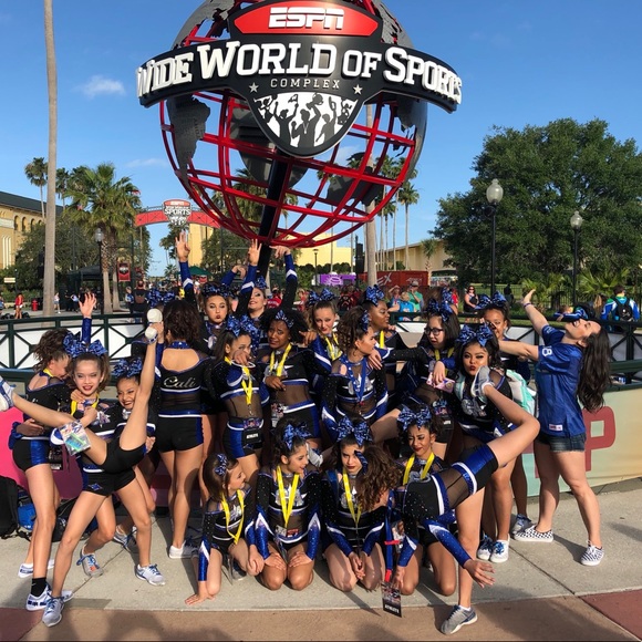 ABOUT ME - Picture 3 of 8